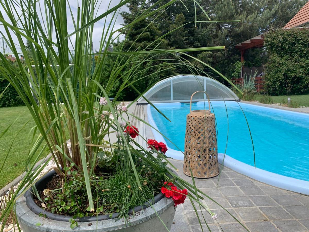 Pool & Lake Holiday Home مارك كليبرغ المظهر الخارجي الصورة